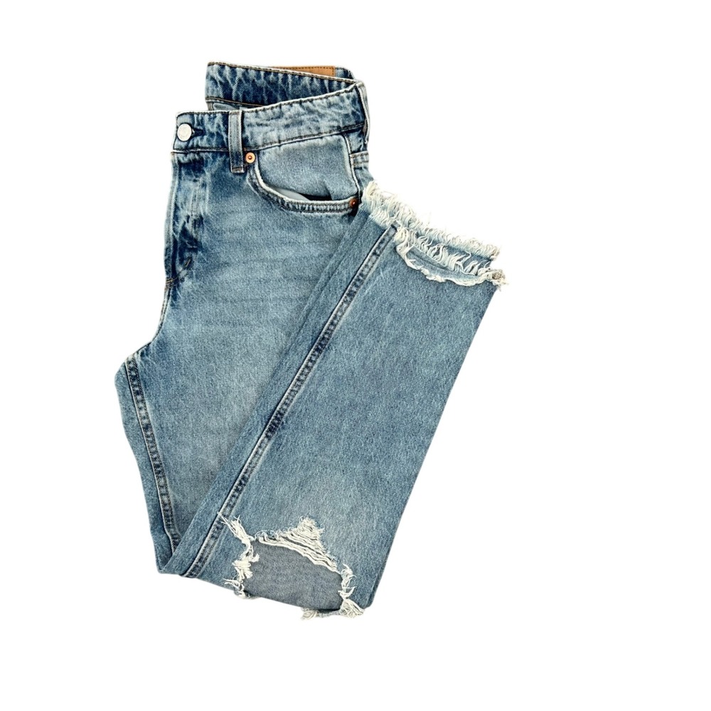 HM Womens Distressed Boyfriend Jeans Light Wash Raw Hem Button Fly Size 2 0204‎